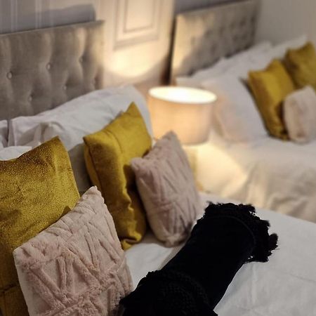 Shm Stays Leicester. Newly Renovated!! 15 Min Drive From City Centre, University. 9 Min Drive To Leicester City Stadium, 5 Min Drive To M1 & M69. 2 Min Walk To Bus Stop. Eksteriør billede