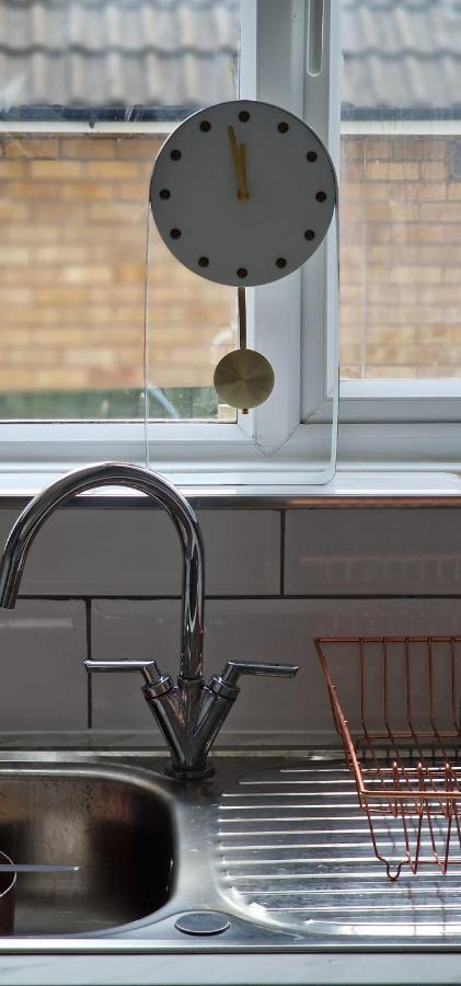 Shm Stays Leicester. Newly Renovated!! 15 Min Drive From City Centre, University. 9 Min Drive To Leicester City Stadium, 5 Min Drive To M1 & M69. 2 Min Walk To Bus Stop. Eksteriør billede