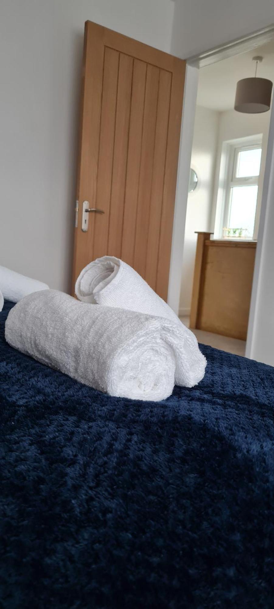 Shm Stays Leicester. Newly Renovated!! 15 Min Drive From City Centre, University. 9 Min Drive To Leicester City Stadium, 5 Min Drive To M1 & M69. 2 Min Walk To Bus Stop. Eksteriør billede